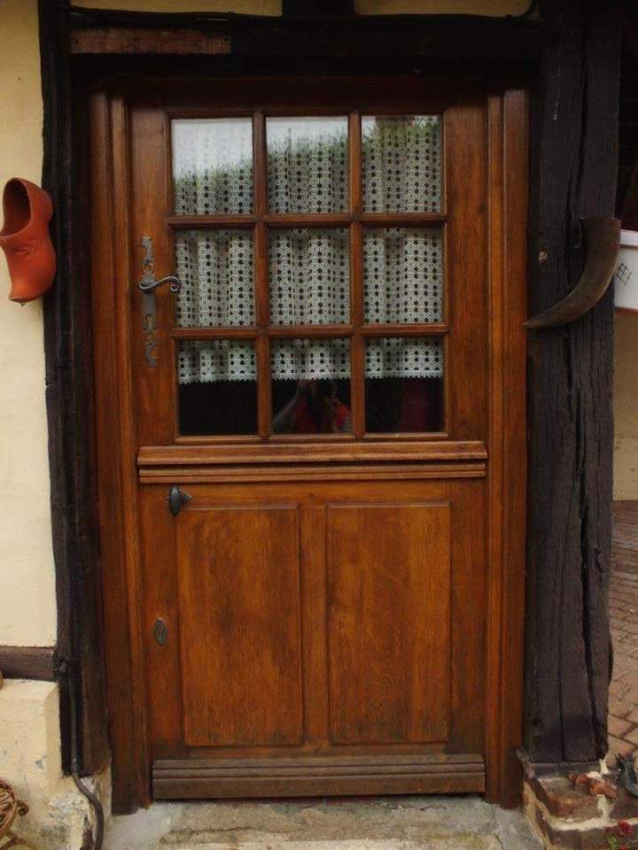 Porte d'entrée restaurée Pacy-sur-Eure