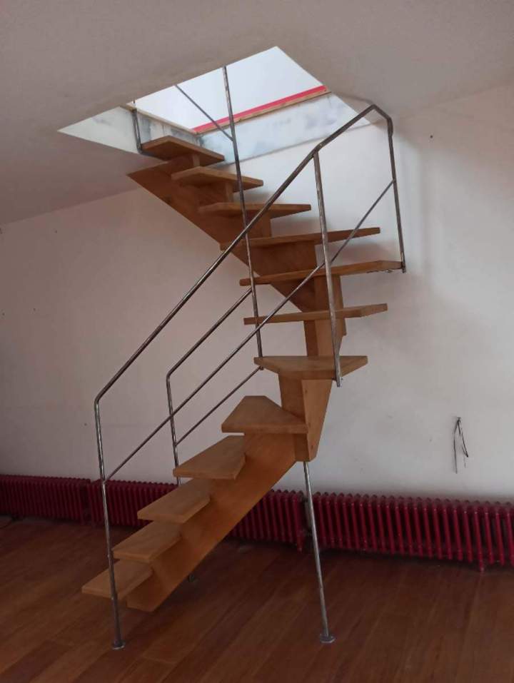 Escalier d'intérieur en bois Pacy-sur-Eure