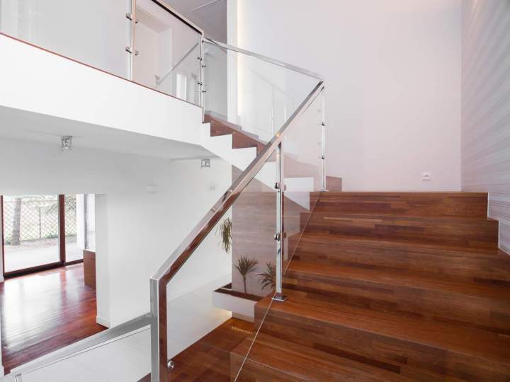 Conception et installation d'escaliers en bois