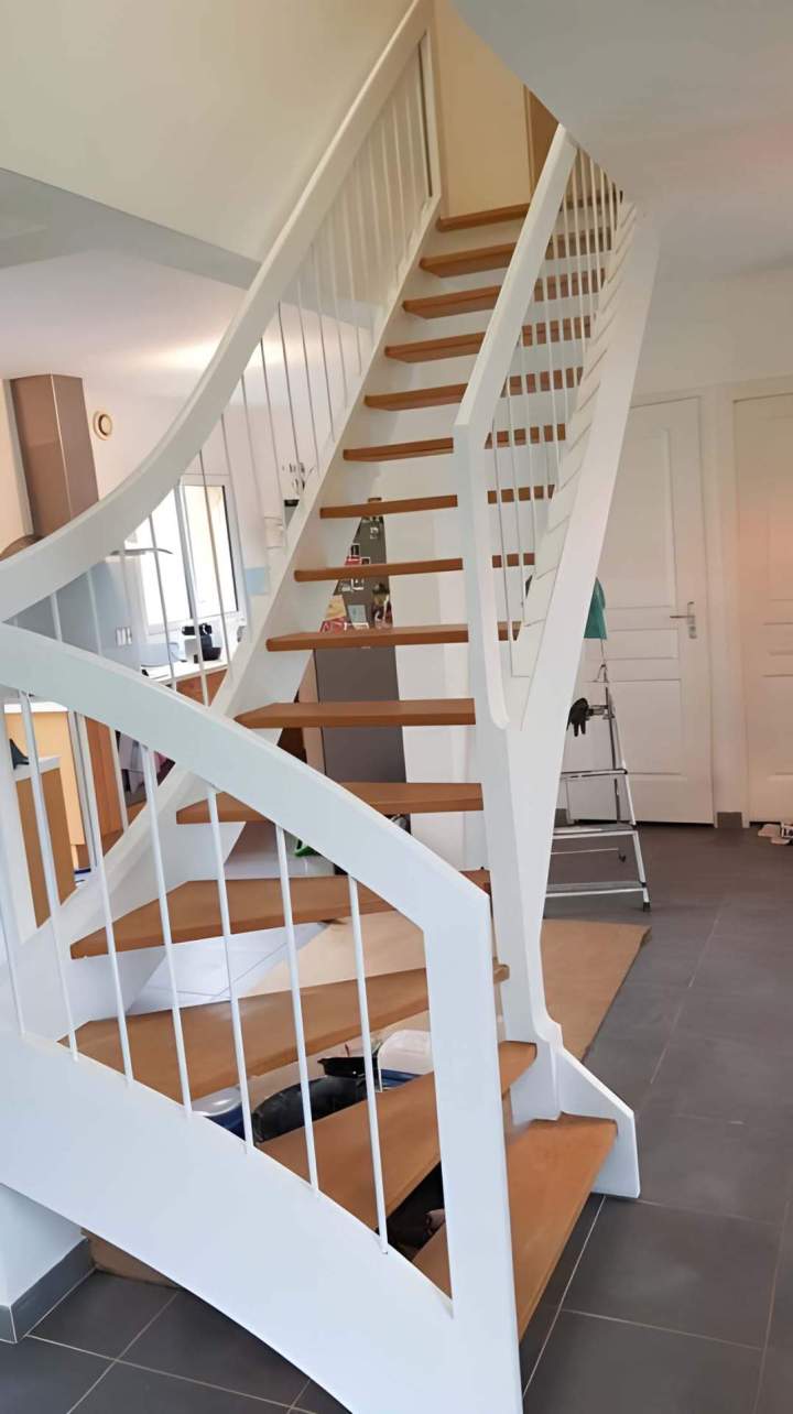 Conception d'un escalier en bois sur mesure Pacy-sur-Eure 