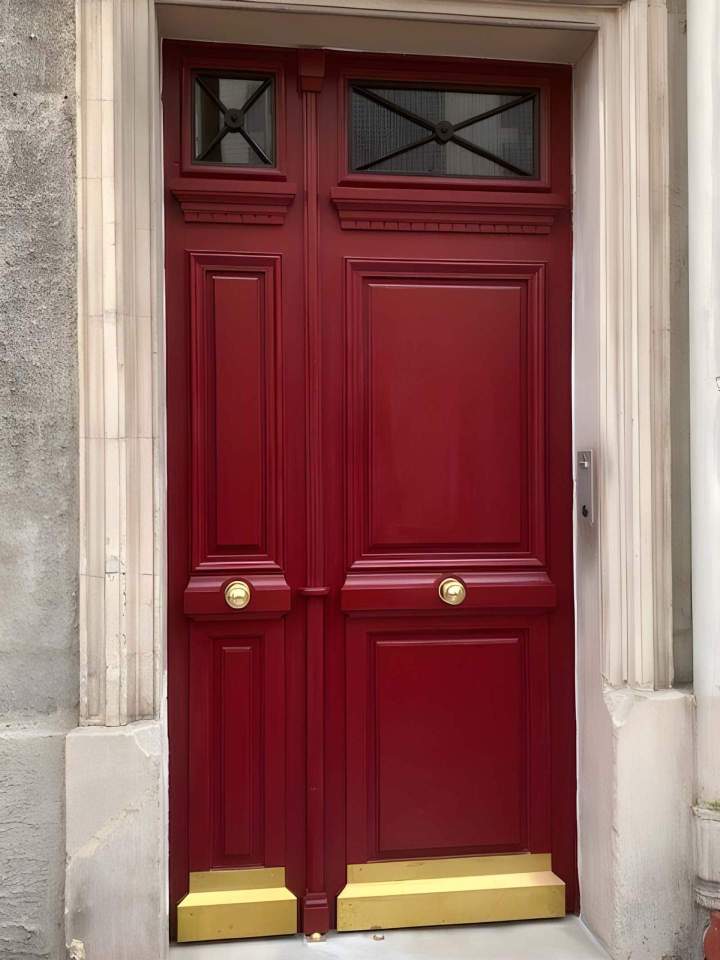 Installation d'une porte d'entrée Paris 